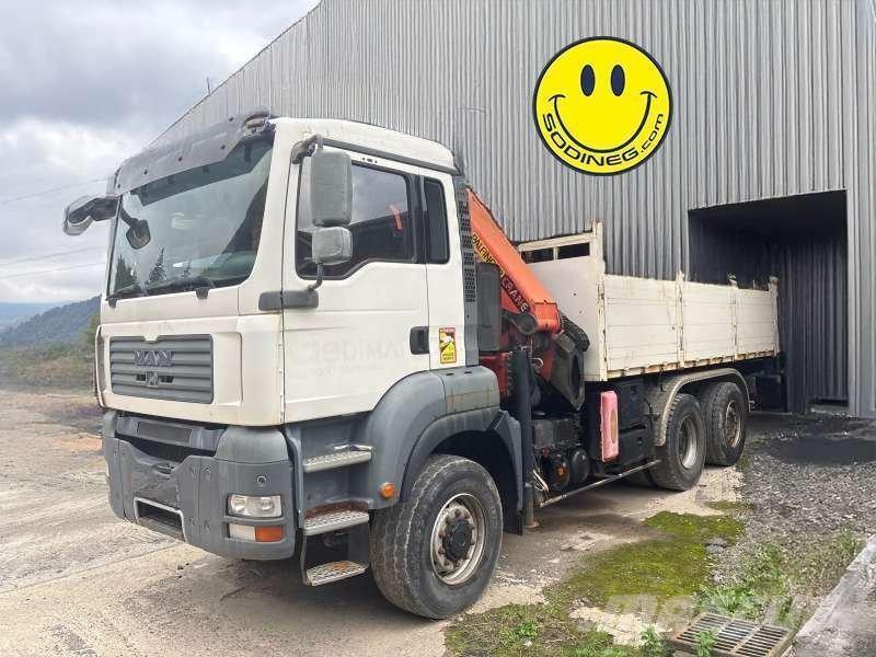 MAN 26/440 Tipper trucks