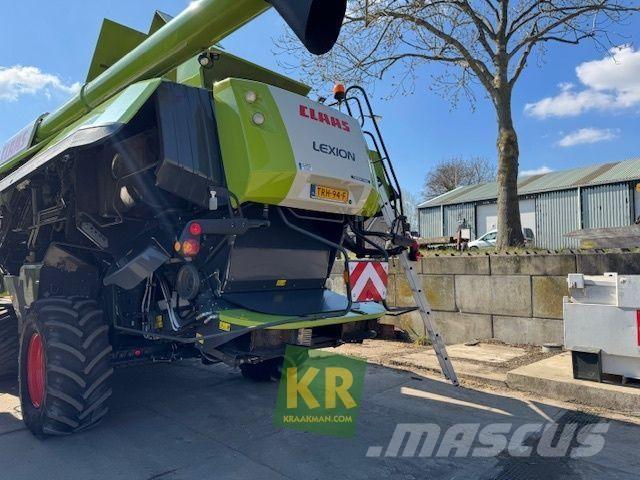 CLAAS LEXION 750 Combine harvesters