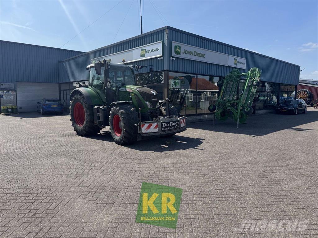 Fendt 720 Vario Tractors