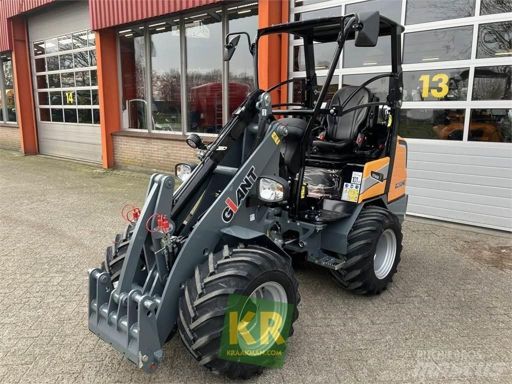 GiANT G2300 Front loaders and diggers