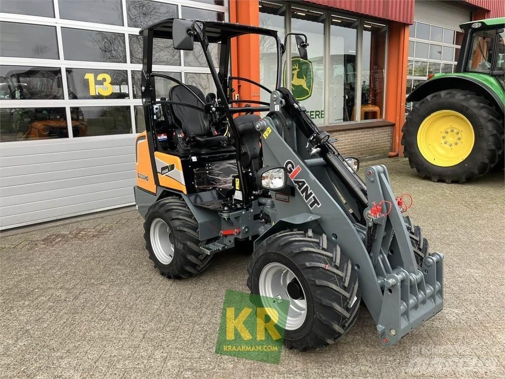 GiANT G2300 Front loaders and diggers