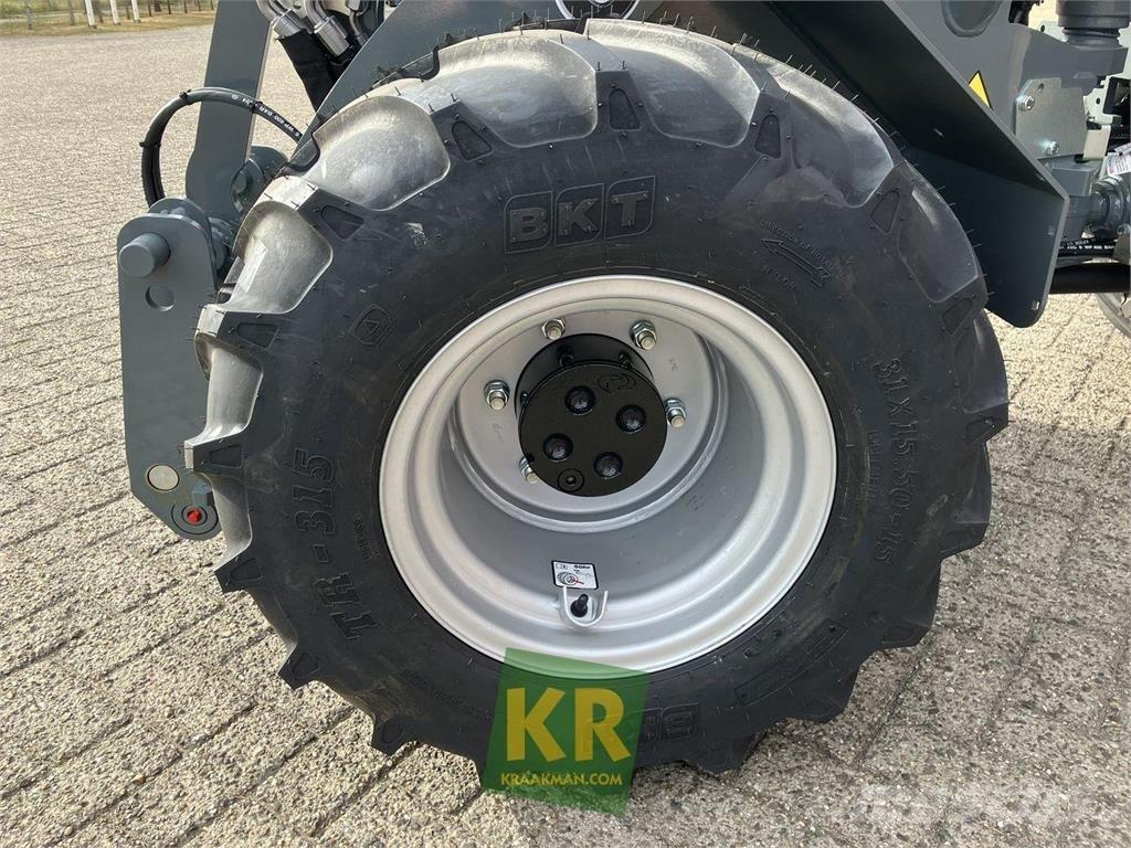 GiANT G2700 HD+ Front loaders and diggers