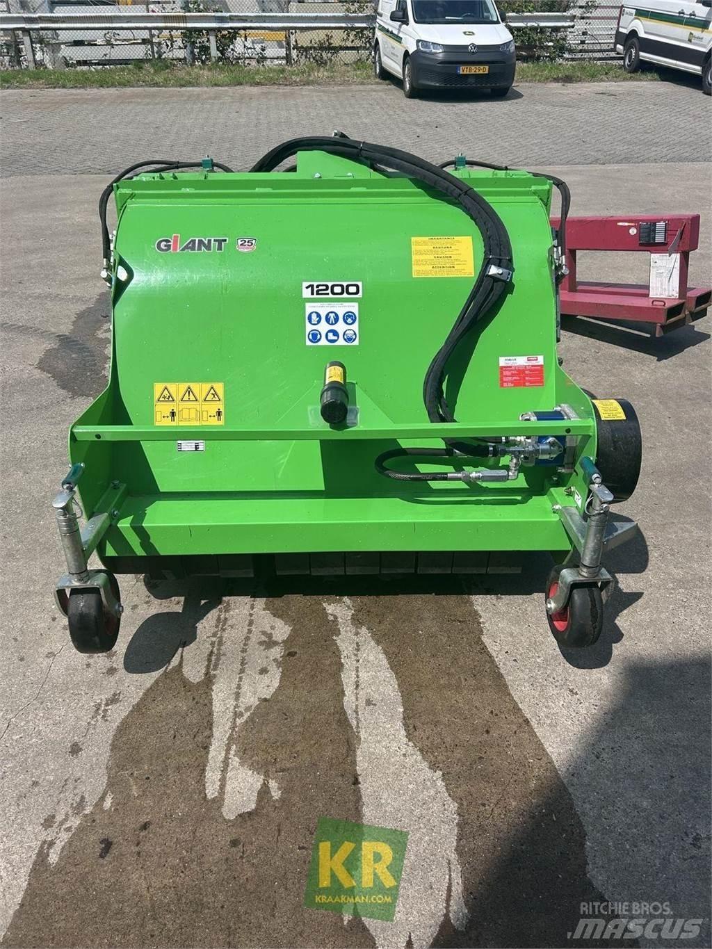 GiANT Overig Pasture mowers and toppers