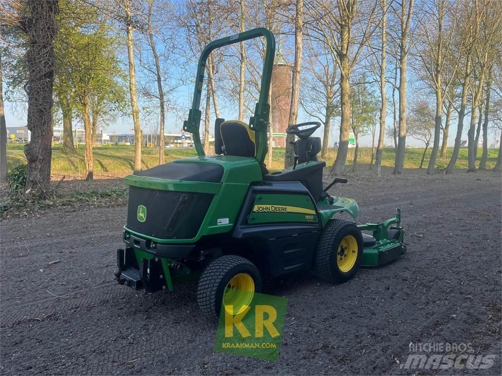 John Deere 1550 Riding mowers