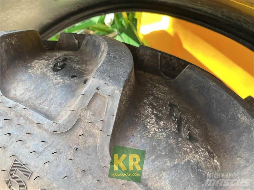 John Deere R944I Self-propelled sprayers