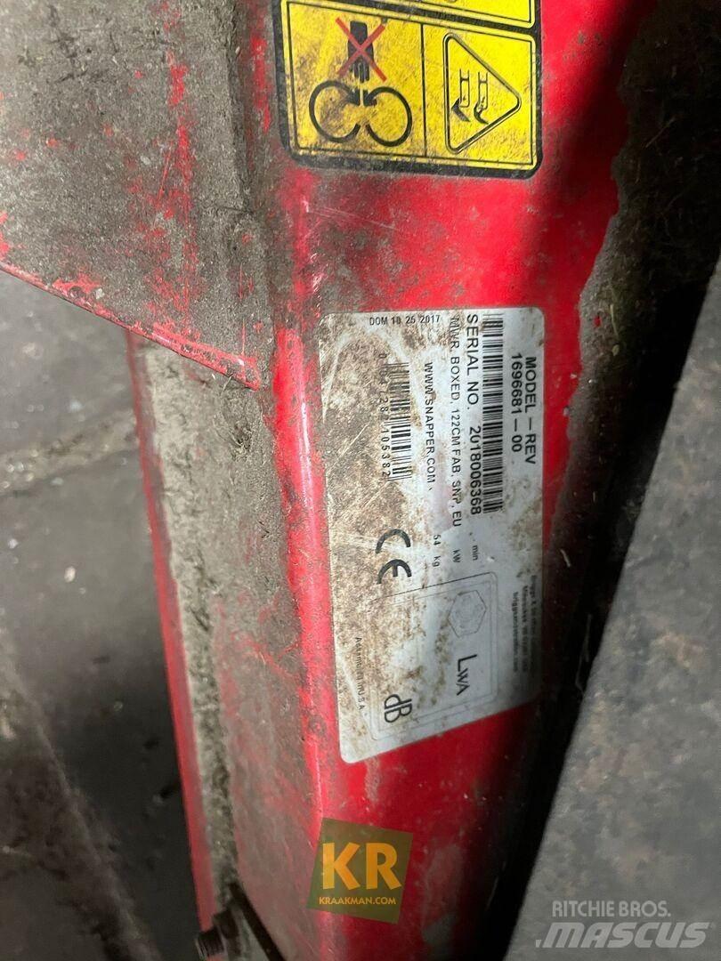 Snapper SPX 300 Riding mowers