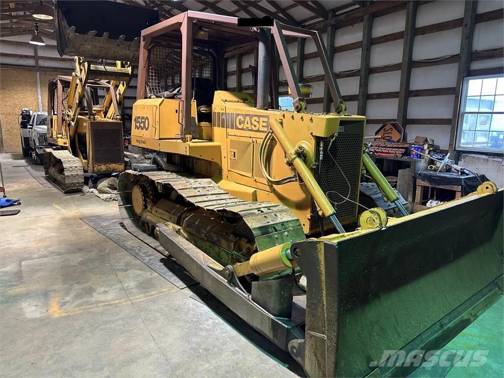 CASE 1550 Crawler dozers