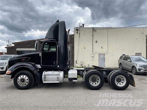 Peterbilt 386 Tractor Units