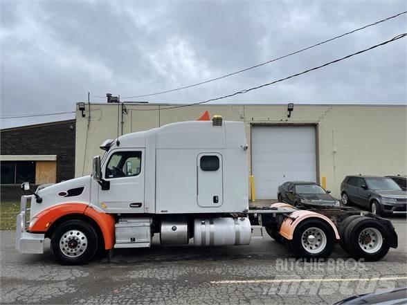 Peterbilt 579 Tractor Units