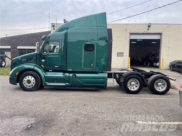 Peterbilt 579 Tractor Units
