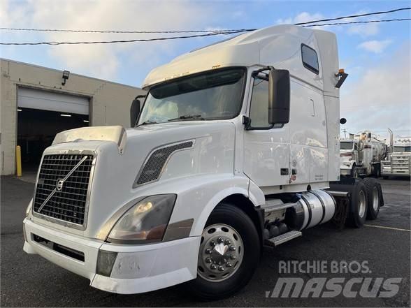 Volvo VNL64T670 Tractor Units