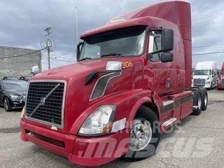 Volvo VNL64T730 Tractor Units