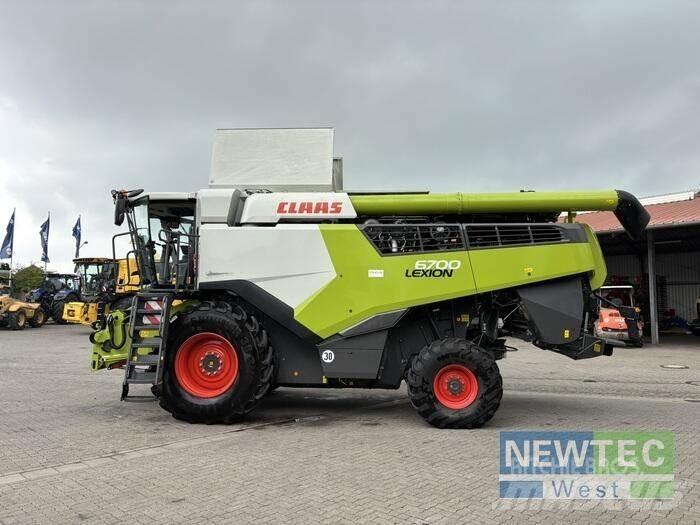 CLAAS LEXION 6700 Combine harvesters