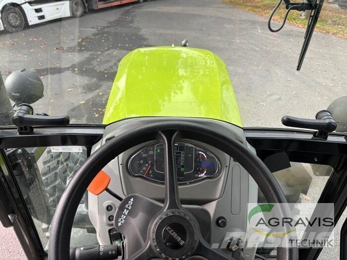 CLAAS NEXOS 240 L Tractors