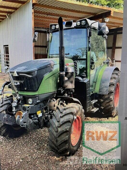 Fendt 211 P Tractors