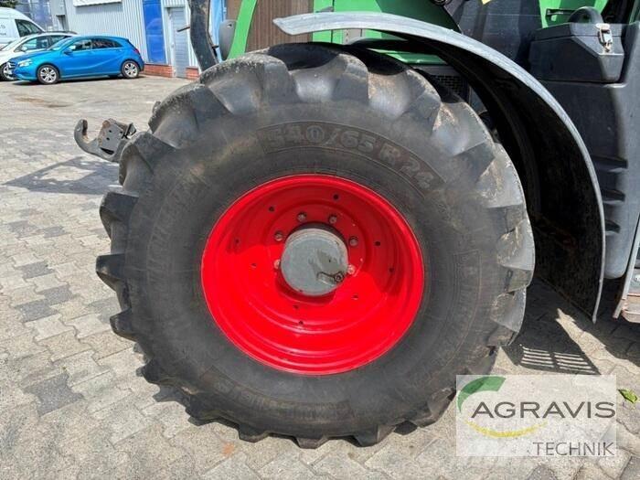 Fendt 411 VARIO Tractors