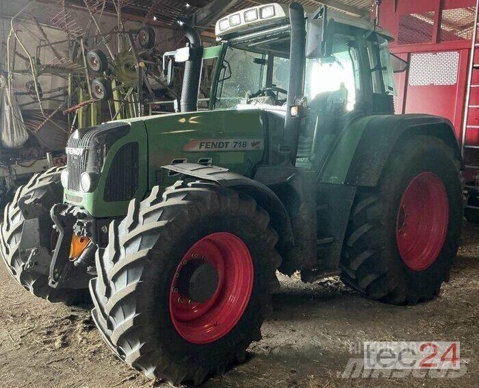 Fendt 718 Com3 Tractors