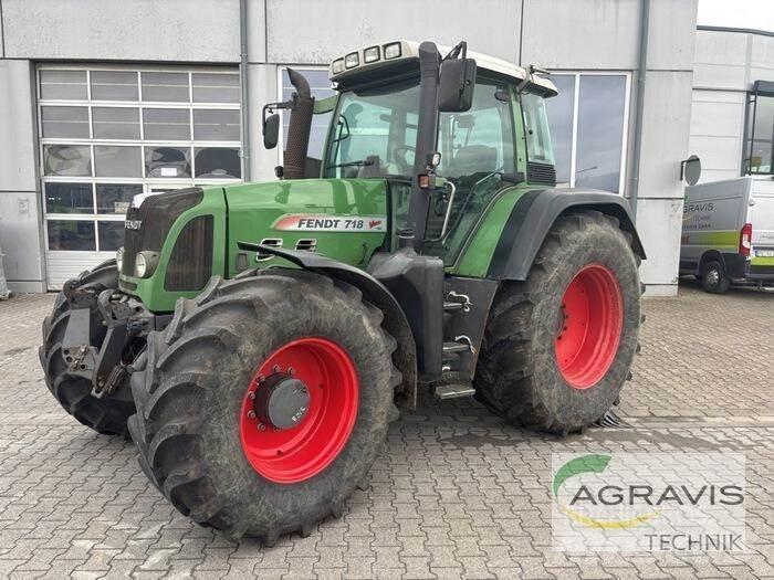 Fendt 718 VARIO Tractors