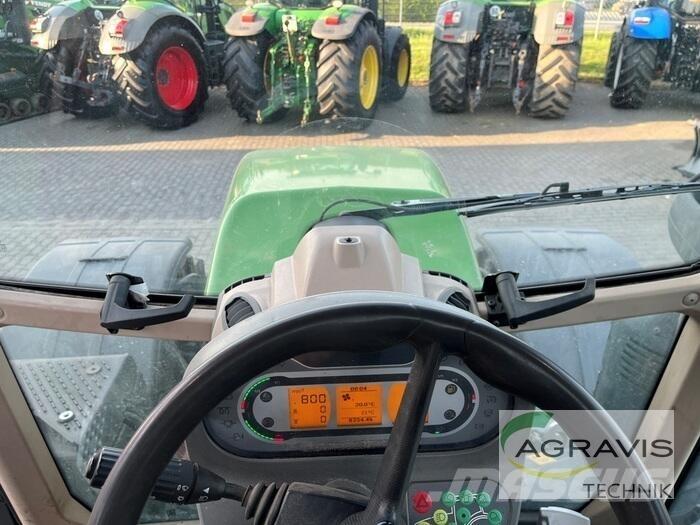 Fendt 718 VARIO S4 Tractors