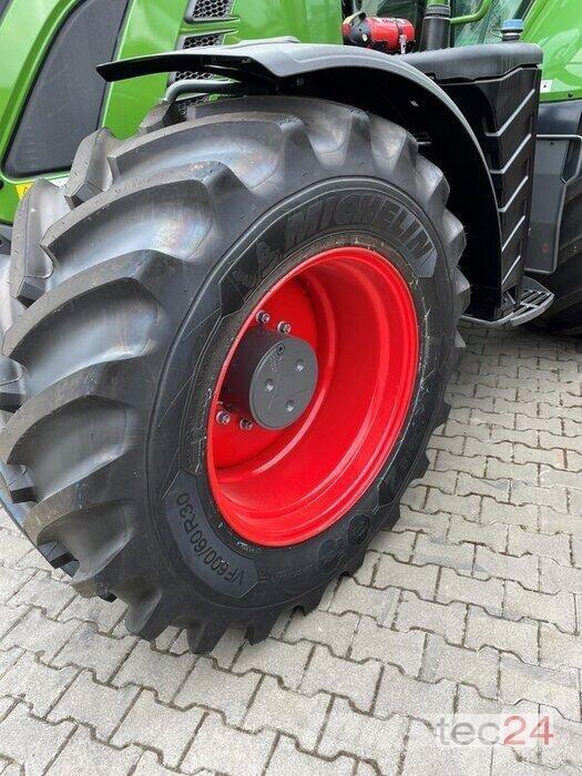 Fendt 724 Gen6 Tractors