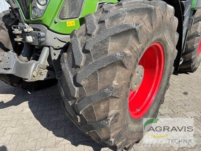 Fendt 724 VARIO S4 Tractors
