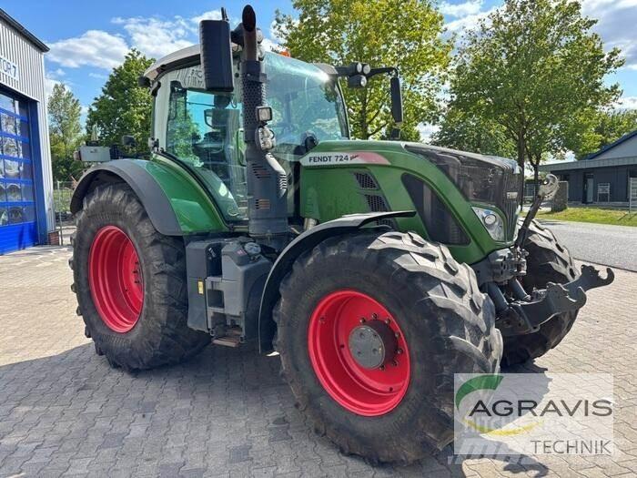 Fendt 724 VARIO S4 Tractors