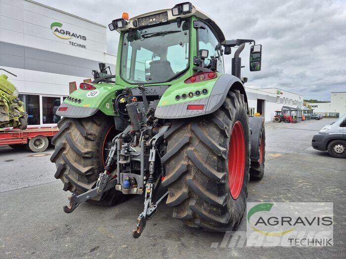 Fendt 724 VARIO S4 Tractors