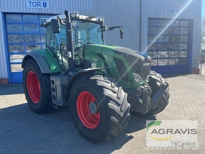 Fendt 824 VARIO SCR Tractors