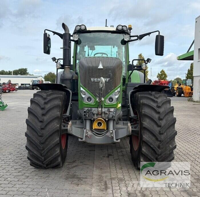Fendt 826 VARIO S4 Tractors