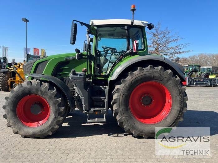 Fendt 828 VARIO S4 Tractors