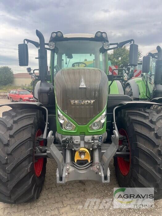 Fendt 828 VARIO S4 Tractors