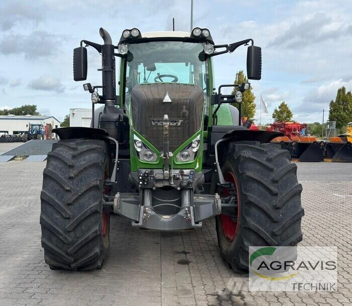 Fendt 828 VARIO S4 Tractors
