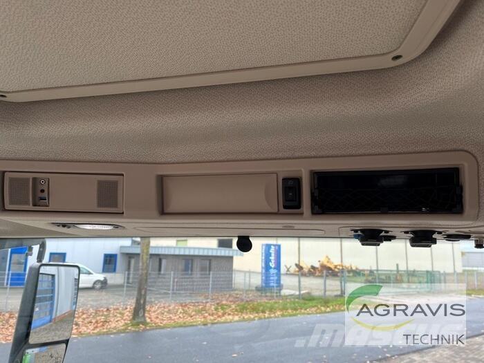 Fendt 942 VARIO GEN-7 Tractors