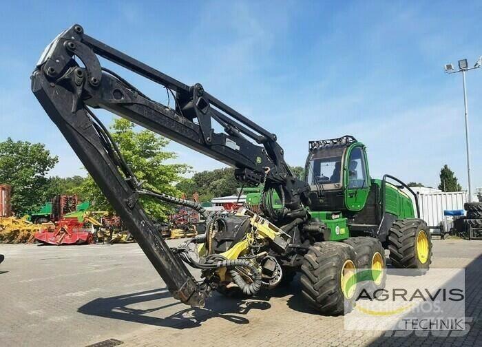 John Deere 1270 E Forwarders