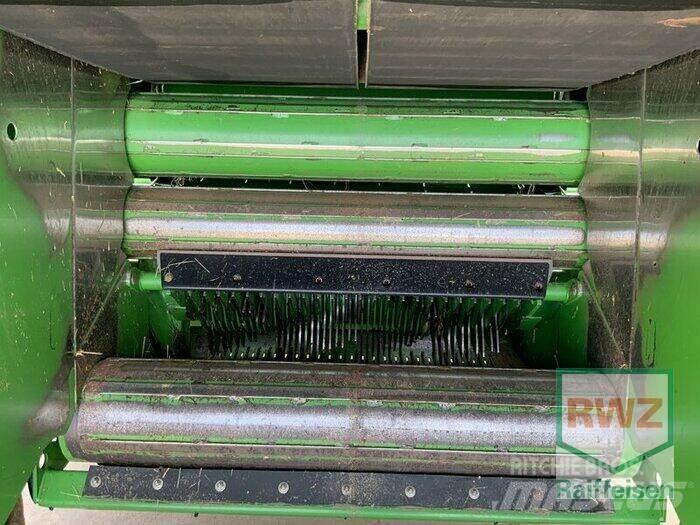 John Deere 990 Round balers