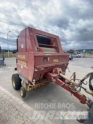 New Holland 658 Round balers