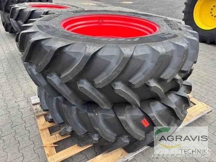 Pirelli KR 520/85R42 Tyres, wheels and rims