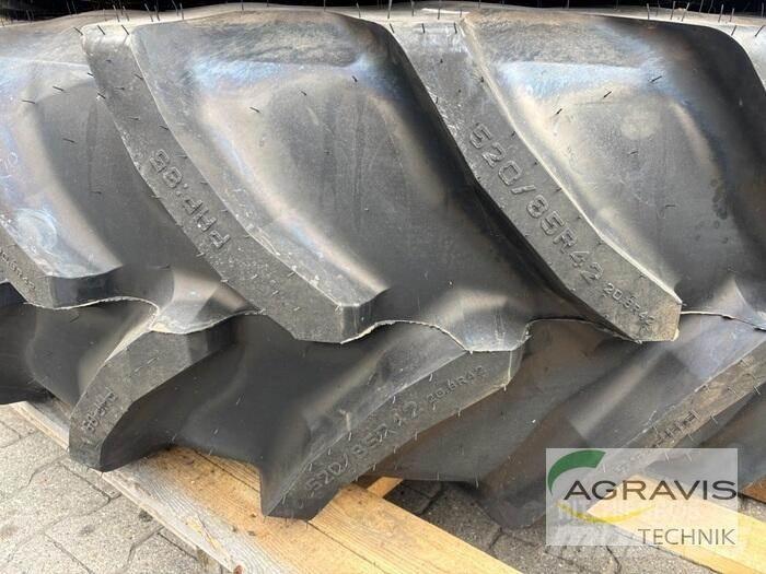 Pirelli KR 520/85R42 Tyres, wheels and rims