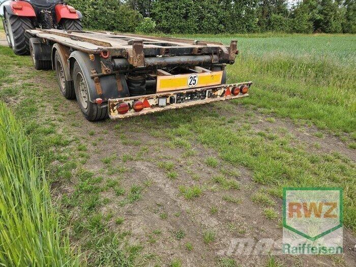 Schmitz  Other trailers