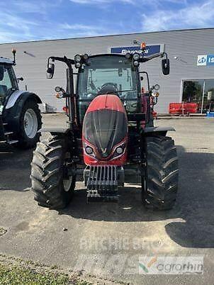 Valtra A105MH4 Tractors