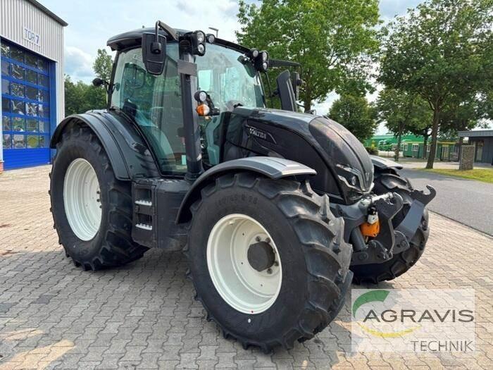 Valtra N 135 D 2B1 Tractors