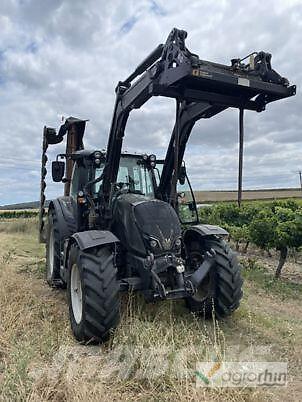 Valtra N134 ACTIVE Tractors