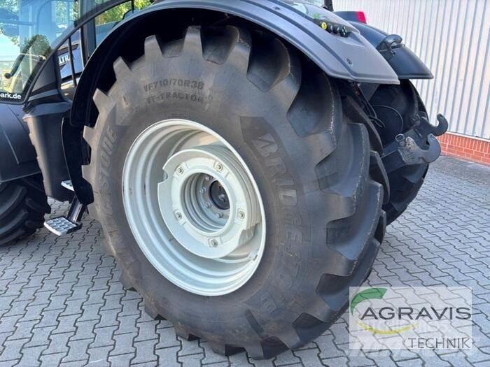 Valtra T 235 D Tractors