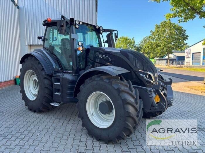 Valtra T 235 D Tractors