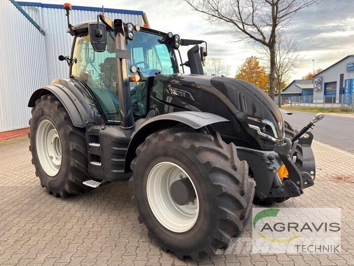 Valtra T 235 D Tractors