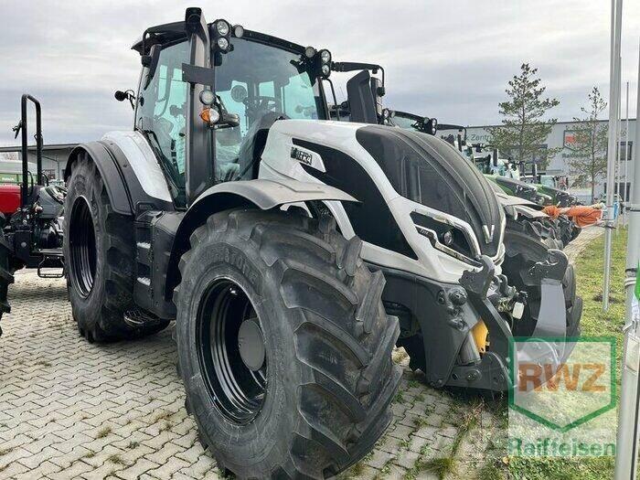 Valtra T215 Direct Tractors