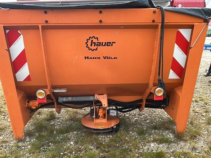 Hauer TS-315 Sand and salt spreaders