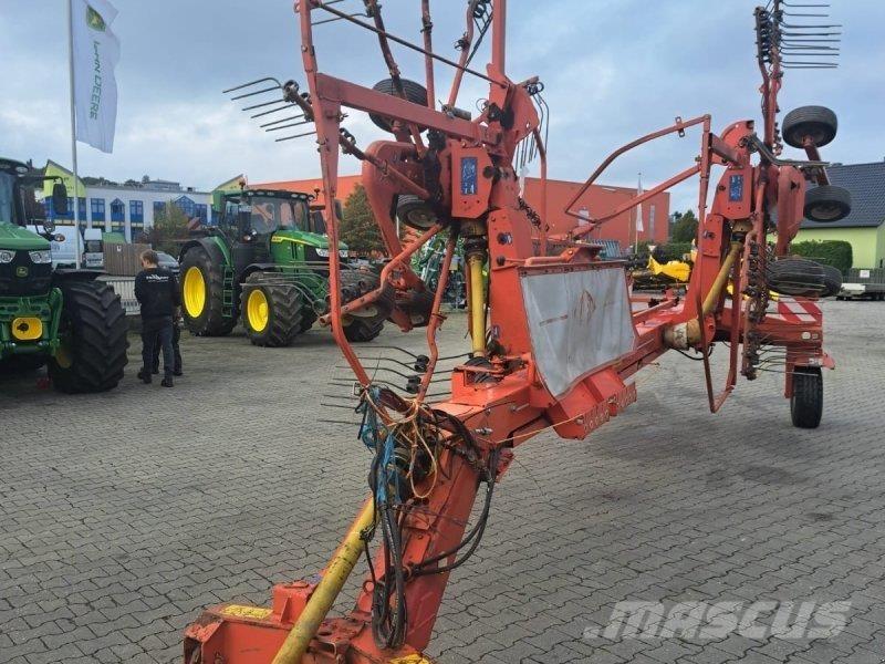 Kuhn GA 7302 Windrowers