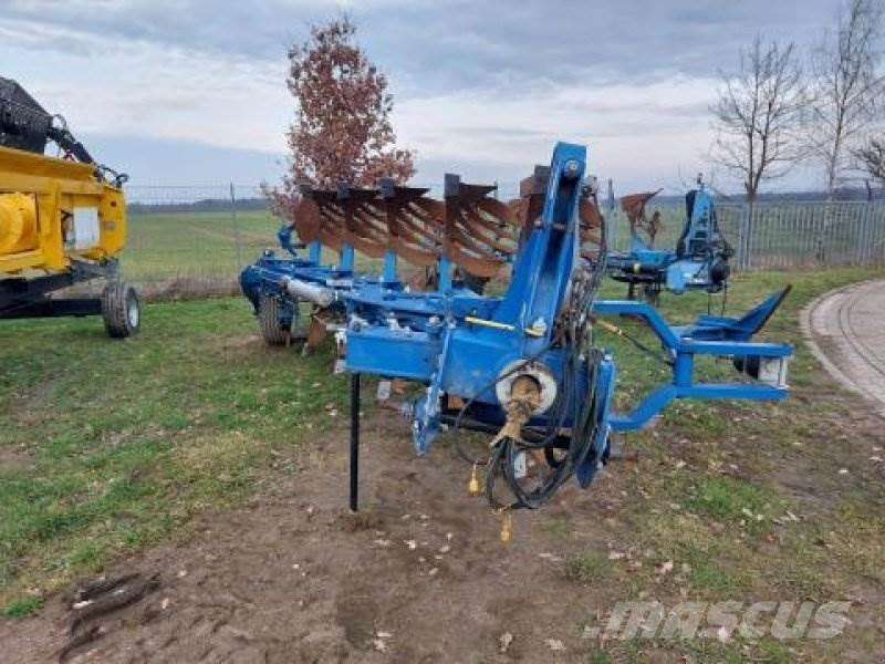Överum 5 Schar Conventional ploughs