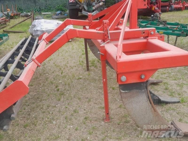 STP GL 5 Reversible ploughs